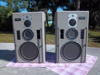 Click to enlarge to 2032 x 1524!