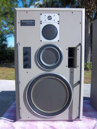 Click to enlarge to 2032 x 1524!