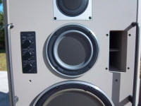 Click to enlarge to 2032 x 1524!