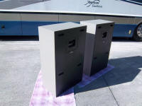 Click to enlarge to 2032 x 1524!