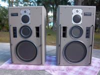 Click to enlarge to 2032 x 1524!