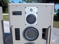 Click to enlarge to 2032 x 1524!